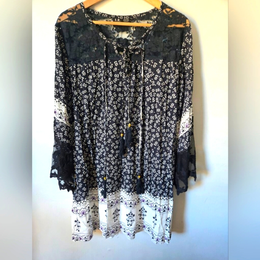 S. R. FASHION Floral Black and White Bohemian Rayon Dress